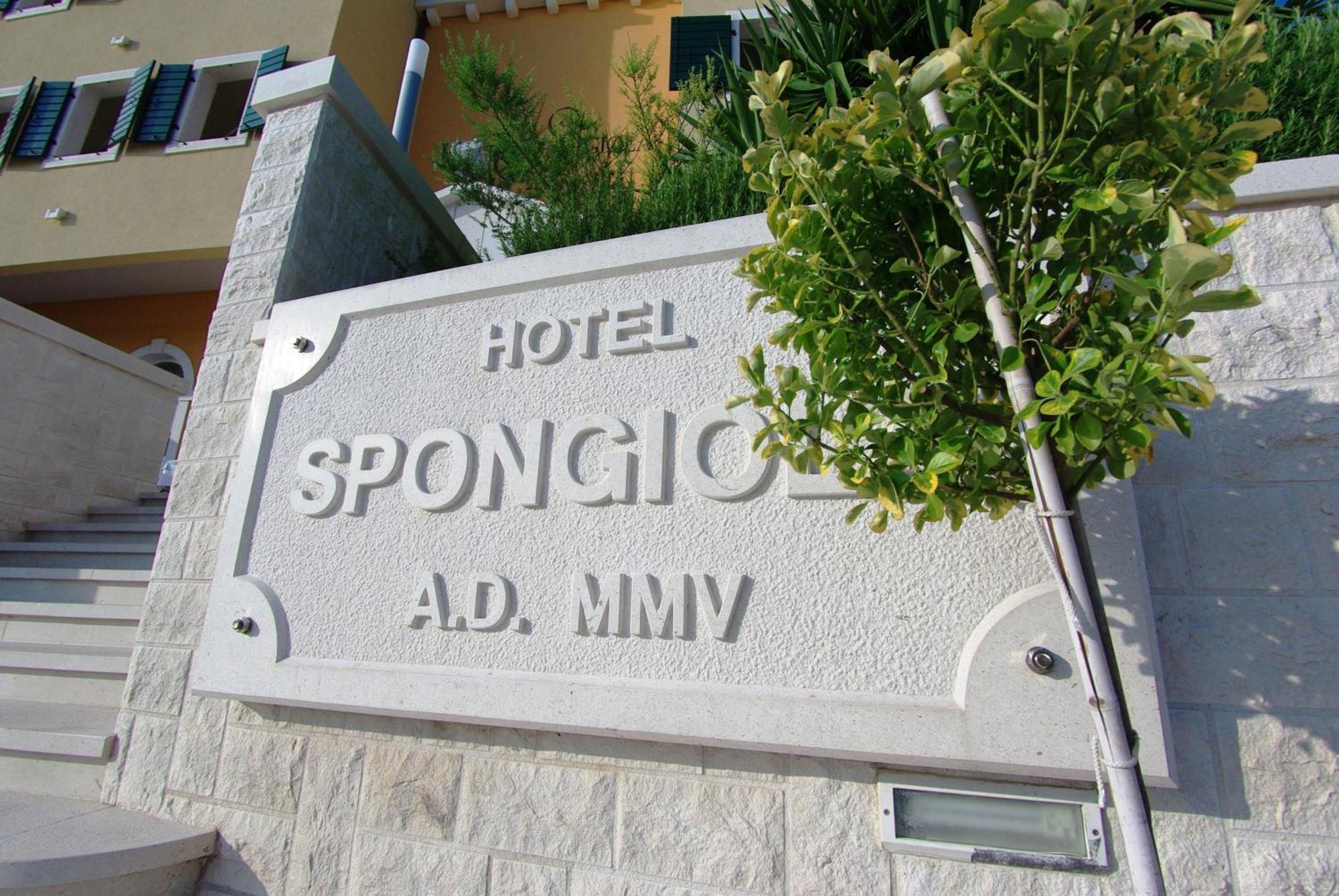 Hotel Spongiola Крапань Экстерьер фото